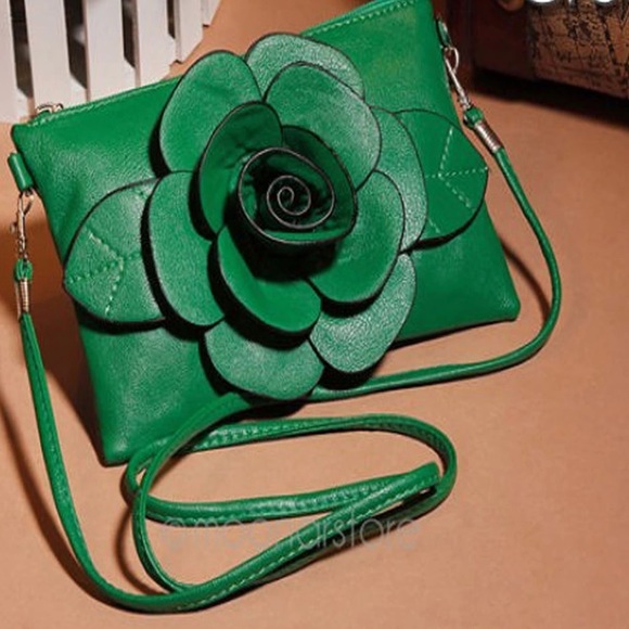 SALE! Green Leather Rose Clutch Bag - Picture 2 of 3